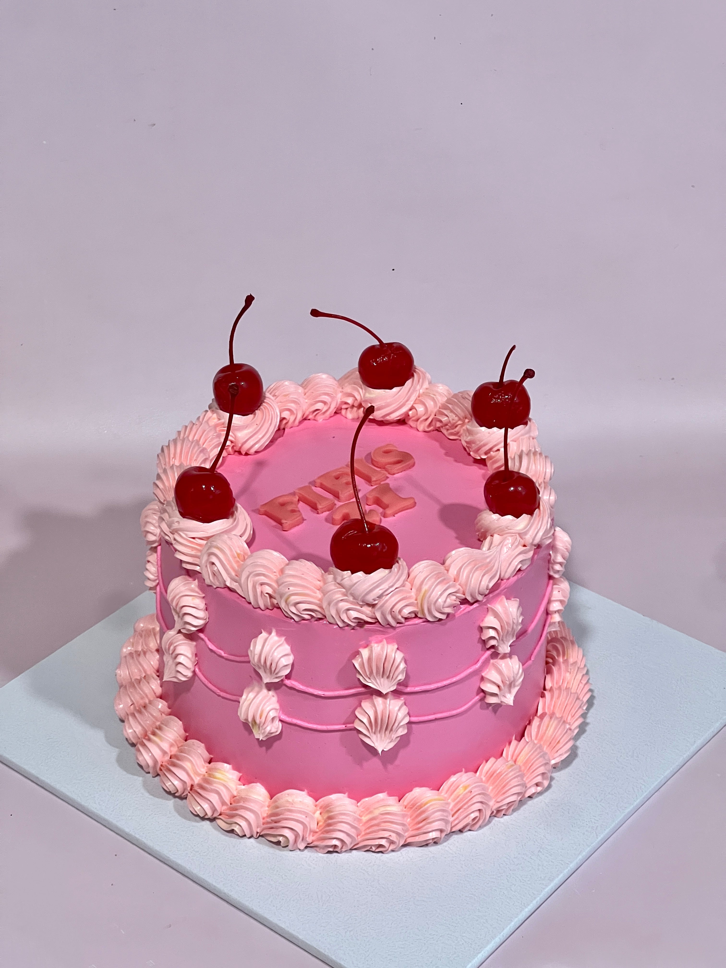Vintage Round Cake